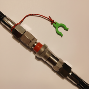 Montaggio del clip di sicurezza 03